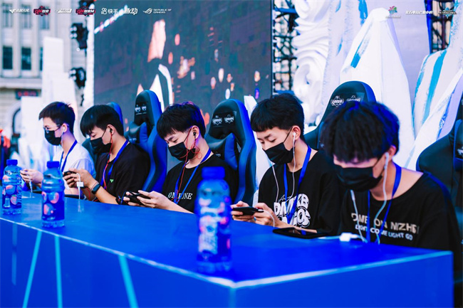 在未来的赛 在未来的赛